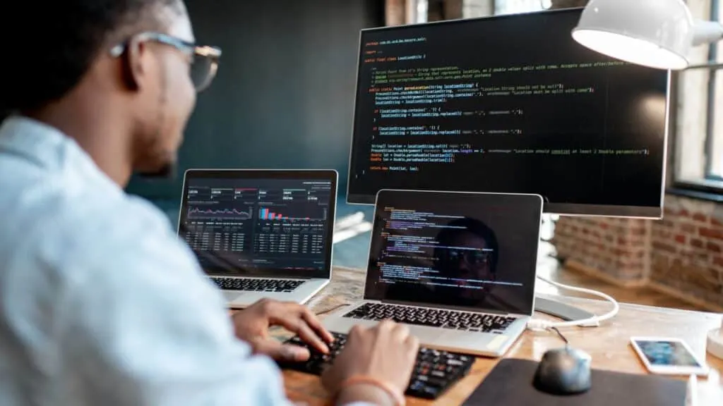 Retraining in web development, here are some computer languages ​​that you should master.